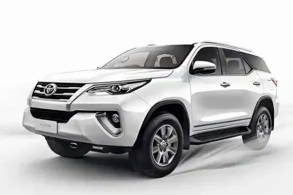 car rental lahore